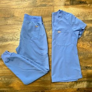 Figs Women’s Ciel Blue Scrub Set - Small